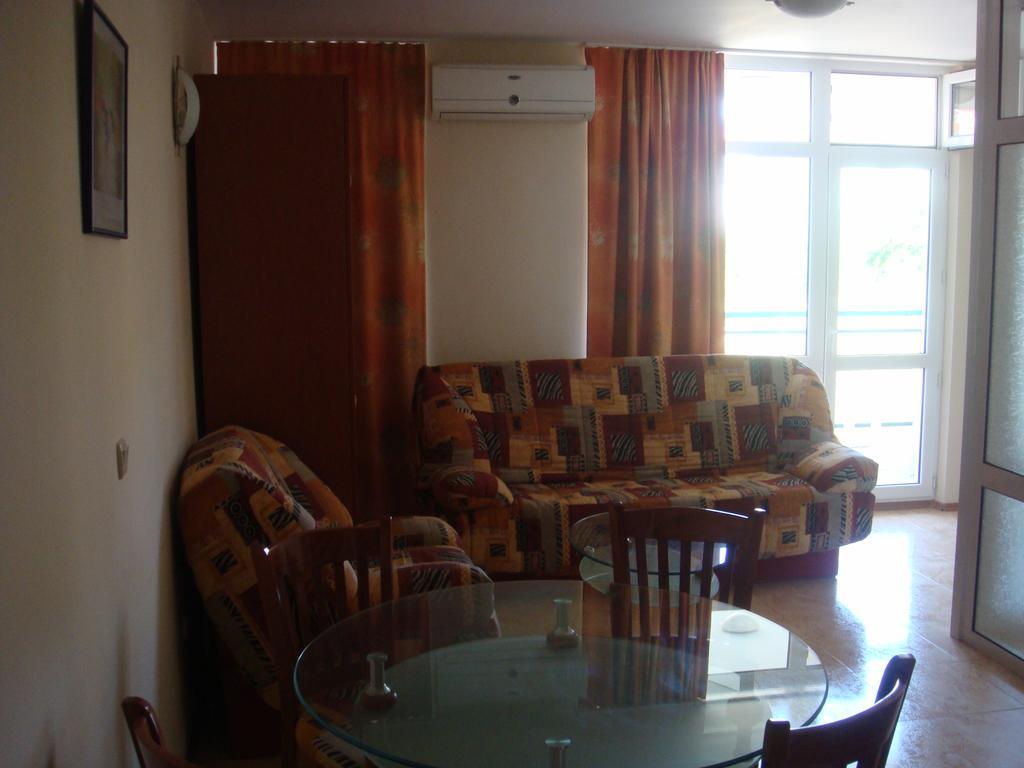 Elite 4 Sunray Apartments Слънчев бряг Екстериор снимка