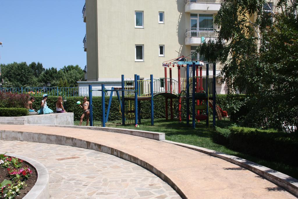 Elite 4 Sunray Apartments Слънчев бряг Екстериор снимка