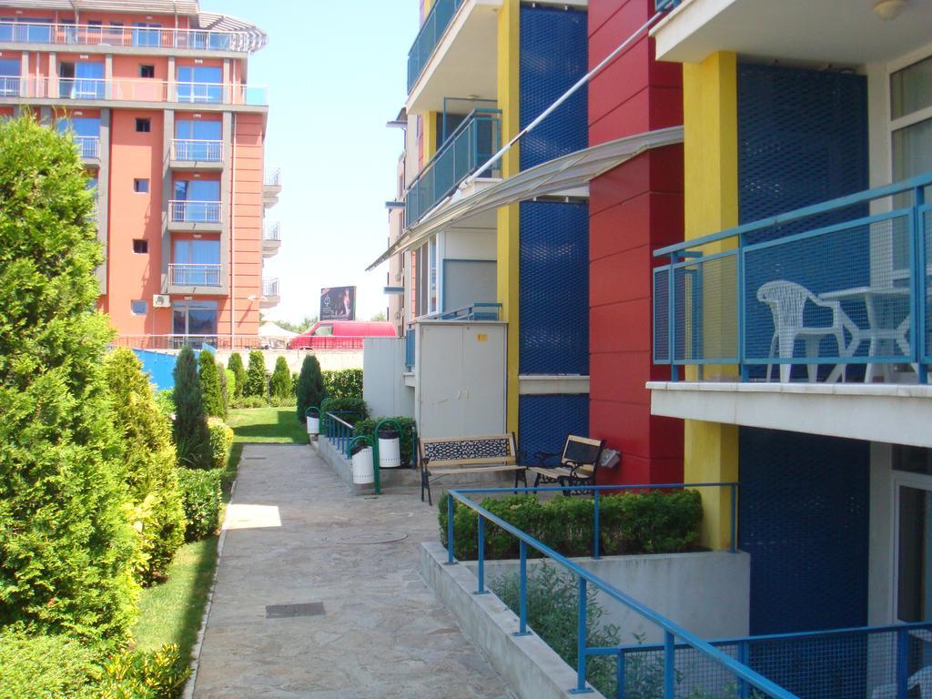 Elite 4 Sunray Apartments Слънчев бряг Екстериор снимка