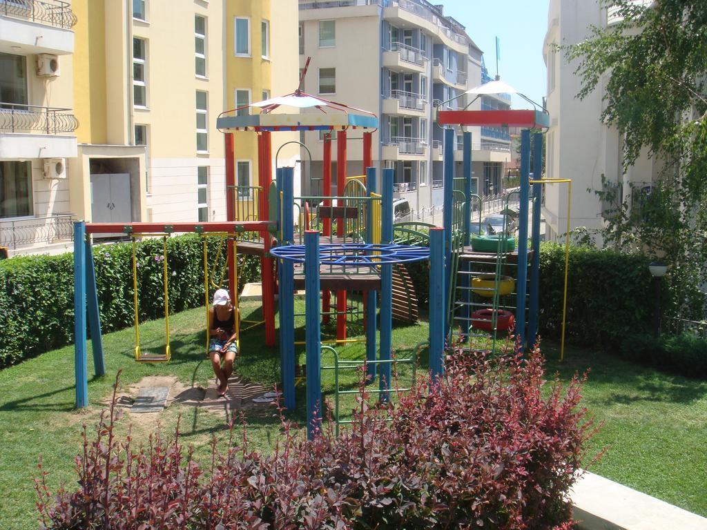 Elite 4 Sunray Apartments Слънчев бряг Екстериор снимка