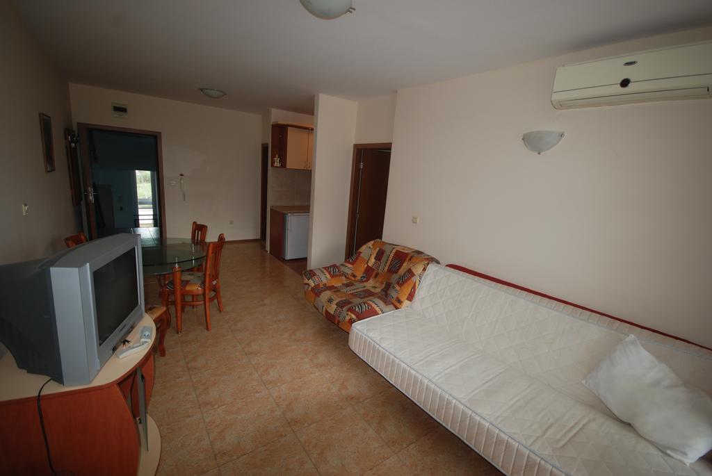 Elite 4 Sunray Apartments Слънчев бряг Екстериор снимка
