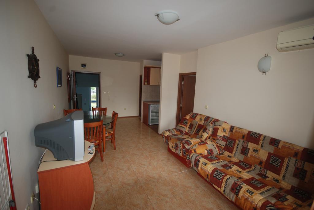Elite 4 Sunray Apartments Слънчев бряг Екстериор снимка