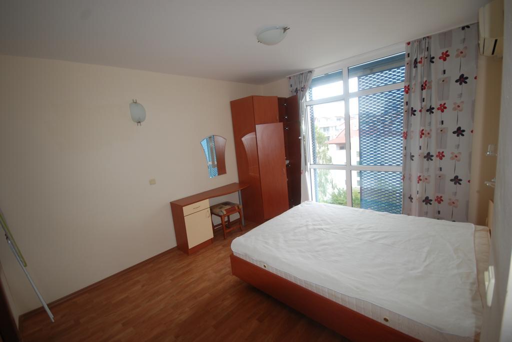 Elite 4 Sunray Apartments Слънчев бряг Екстериор снимка