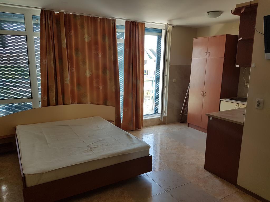 Elite 4 Sunray Apartments Слънчев бряг Екстериор снимка