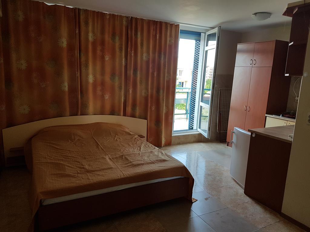 Elite 4 Sunray Apartments Слънчев бряг Екстериор снимка